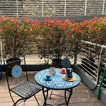 A House With A View Apartment *