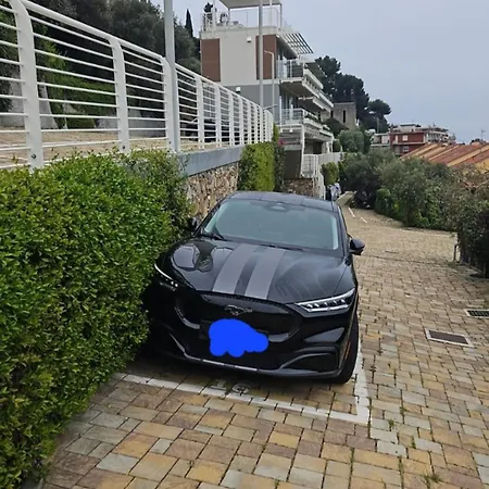 A House With A View Appartement *