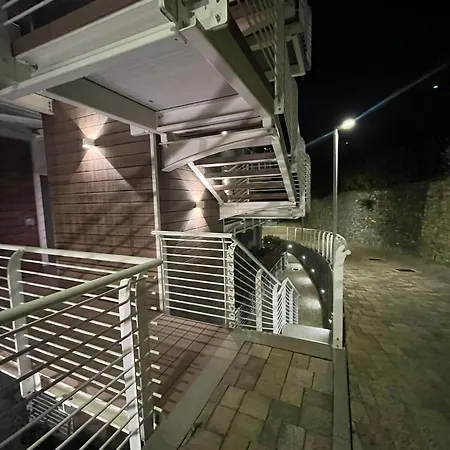 A House With A View Apartament *