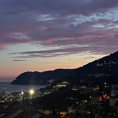 A House With A View * Alassio