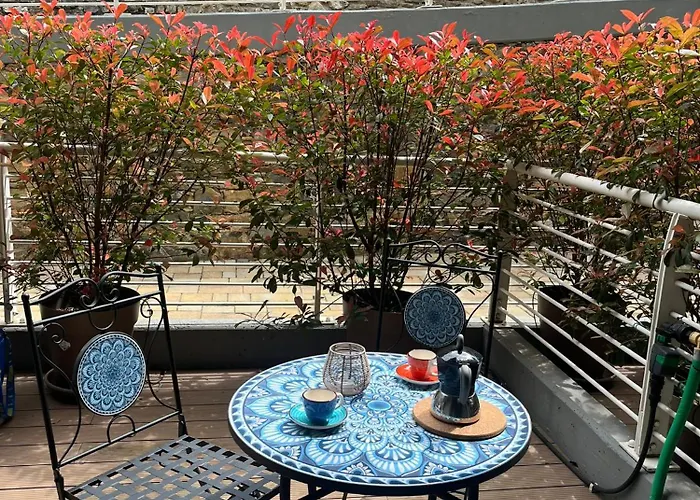 A House With A View 公寓 *